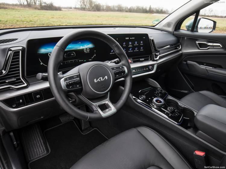 <p>Yeni Kia Sportage'ın detaylı donanım listesi henüz belli değil. Tanıtıma yakın bu bilgileri de öğrenebileceğiz. </p>