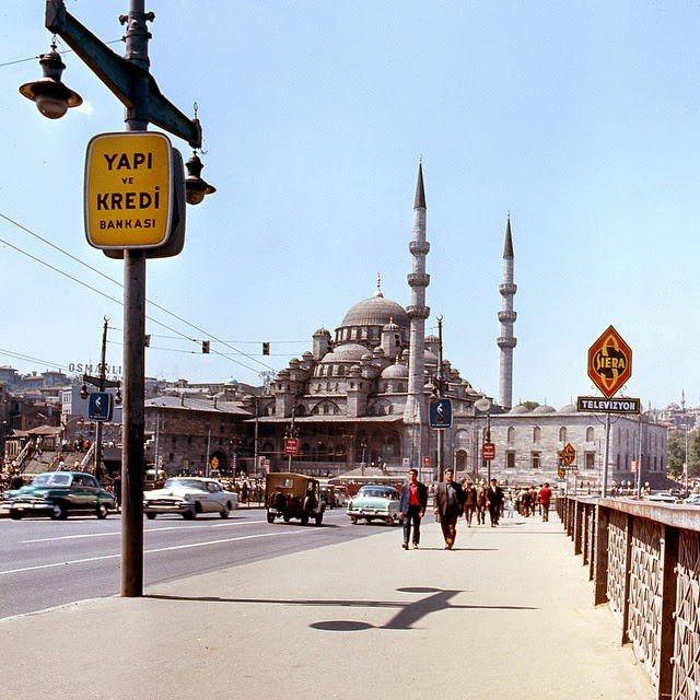 <p>Emin&ouml;n&uuml; Yeni Camii/İstanbul 1971</p>
