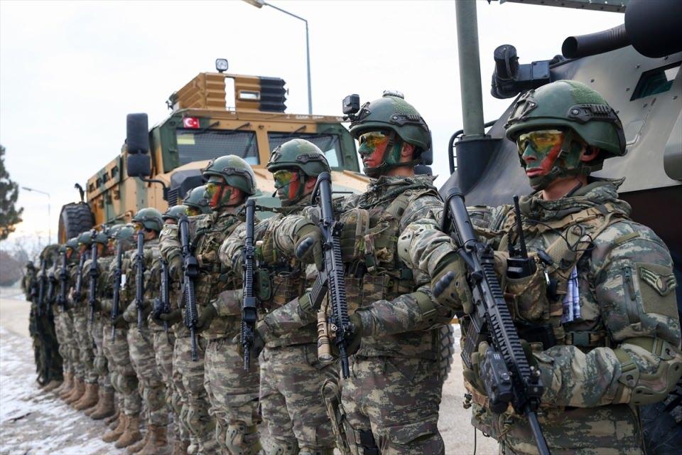 <p>13-TÜRKİYE</p>
