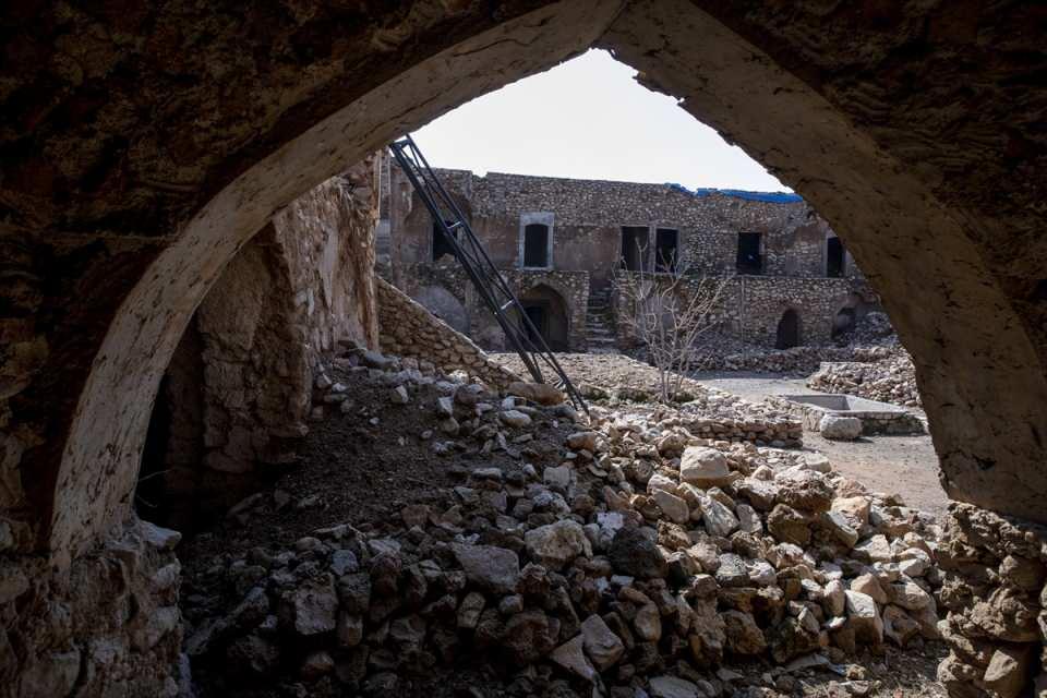 <p>Yıkılma tehlikesiyle karşı karşıya olan kervansarayın onarılarak müze yapılması, ilçenin Erbil, Süleymaniye ve Kerkük arasında kalan konumuyla çok sayıda yerli ve yabancı turisti bölgeye çekebilir.</p>
<p> </p>