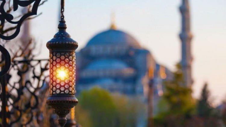 <p><span style="color:#FF0000"><strong>Allah gönlünüzden geçen her duayı hakkınızda hayırlı ise kabul etsin. Miraç Kandiliniz mübarek olsun...</strong></span></p>
