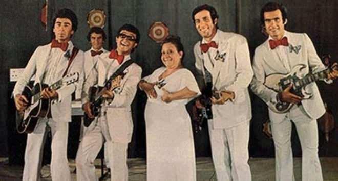 <p>Hababam Sınıfı serisinin ilk filmi çok sevildi ve tam 28 hafta boyunca gösterimde kaldı. Serinin en çok gişe yapan filmi ise ‘Hababam Sınıfı Sınıfta Kaldı’ oldu.</p>
