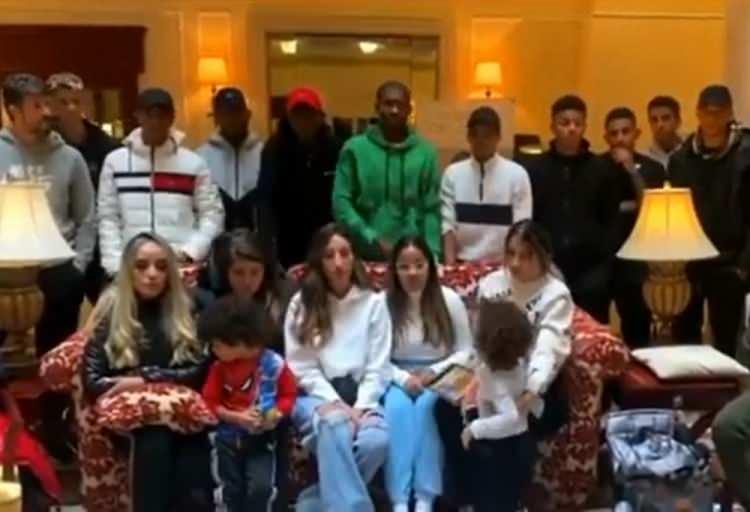 <p>Rusya'nın Ukrayna'ya yönelik askeri operasyon başlatmasının ardından Shakhtar Donetsk ve Dinamo Kiev'de forma giyen Brezilyalı oyuncular ve aileleri video ile yardım çağrısında bulundu.</p>
