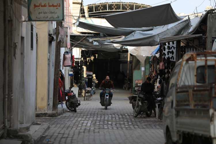 <p>Tek istediğimiz YPG/PKK'lı teröristlerden bir an önce kurtulmak. (Münbiç ve Tel Rıfat'taki) YPG/PKK'dan kurtulursak DEAŞ'tan kurtuluşumuzun sevinci tamamlanacak." ifadelerini kullandı.</p>
