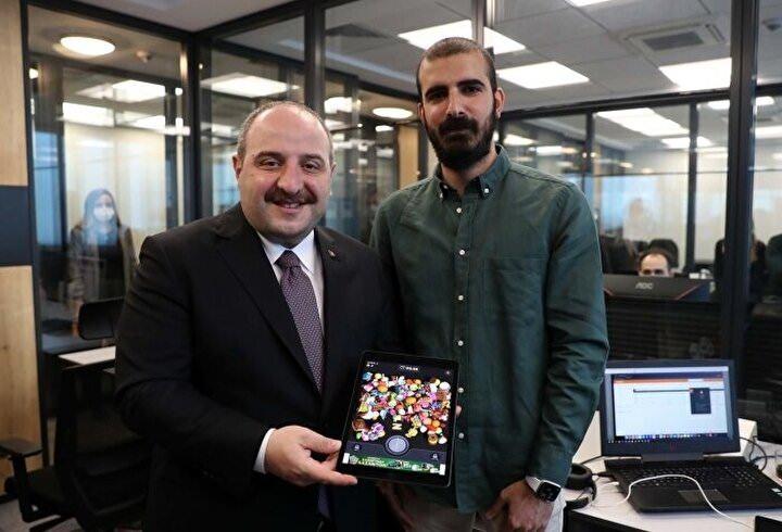 <p>Varank, Türkiye'de oyun sektörünün çok iyi ilerleme sağladığına dikkati çekerek, bu alanda ülkeden 2 "unicorn" çıktığını ve Türk şirketlerinin iyi yatırımlar aldığını söyledi.</p>