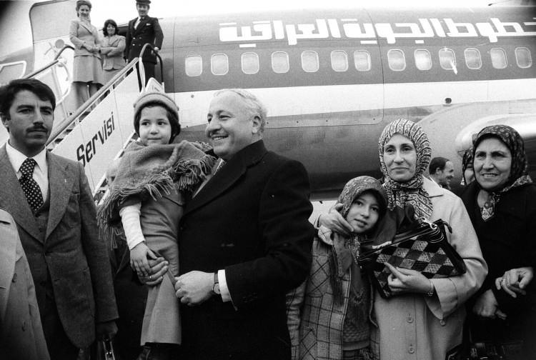 <p>Erbakan o dönem tanıştığı Nermin Saatçioğlu ile evlendi. Nermin ve Necmettin Erbakan çiftinin evliliğinden çocukları Zeynep, Elif ve Muhammed Fatih dünyaya geldi.</p>
<p> </p>