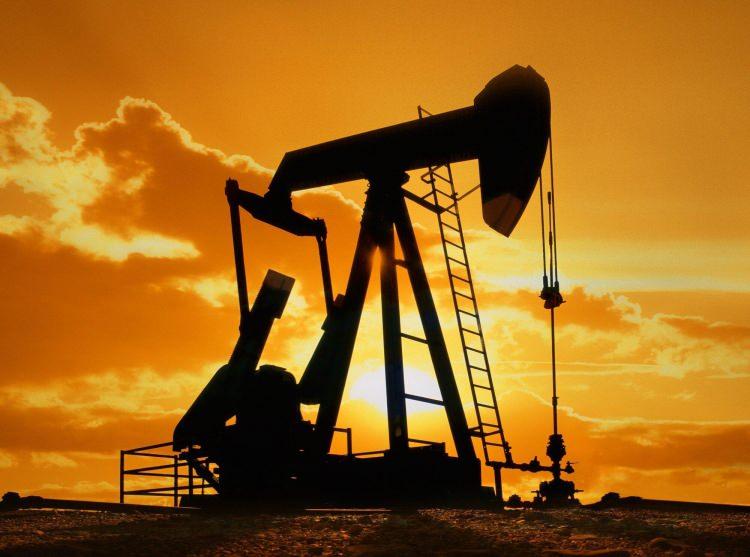 <p>UEA Başkanı Fatih Birol, enerji piyasalarındaki durumun ciddi olduğunu belirtti.</p>
<p>Petrol piyasası yatırımcıları son yaşanan gelişmelerden sonra tüm dikkatlerini Nisan ayı üretimine ilişkin görüşmelerin olacağı OPEC+ toplantısına çevirdi. Piyasada tüm yaşanan çalkantıya rağmen sınırlı bir üretim artışı kararı çıkması bekleniyor.</p>