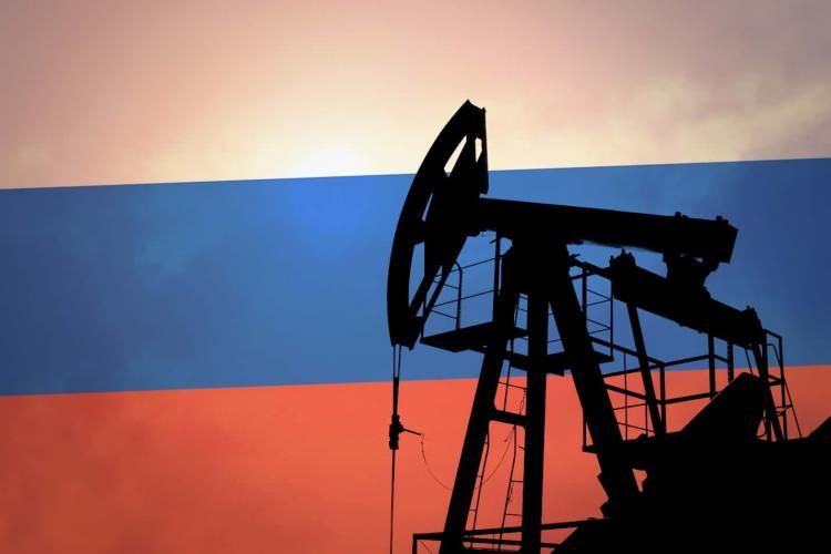 <p>Rusya ile Ukrayna arasındaki savaşın etkisiyle yükselen petrol fiyatlarında ralli devam ediyor. Brent petrol 110 doları aşarken, Uluslararası Enerji Ajansı'ndan durumun ciddi olduğu mesajı geldi.</p>
<p> </p>