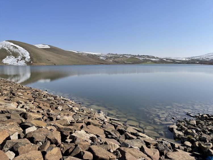 <p>Beklentimiz ilkbahar yağışlarıyla barajlarımızda ihtiyacımız olan suyun depolanması ve çiftçilerimizin 2022 tarımsal faaliyetinde bir sıkıntı yaşanmadan bu sürecin atlatılmasıdır."</p>
<p> </p>