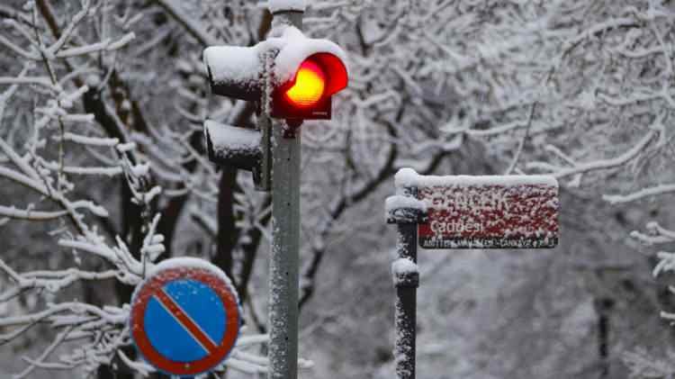 <p>Amasya<br />
<br />
Perşembe: Karla karışık yağmur<br />
Cuma: Kar yağışlı<br />
Cumartesi: Kar yağışlı</p>