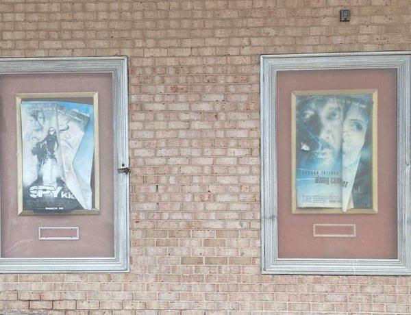 <p>2001'den afişlerle filmi kapat.</p>

<p>&nbsp;</p>
