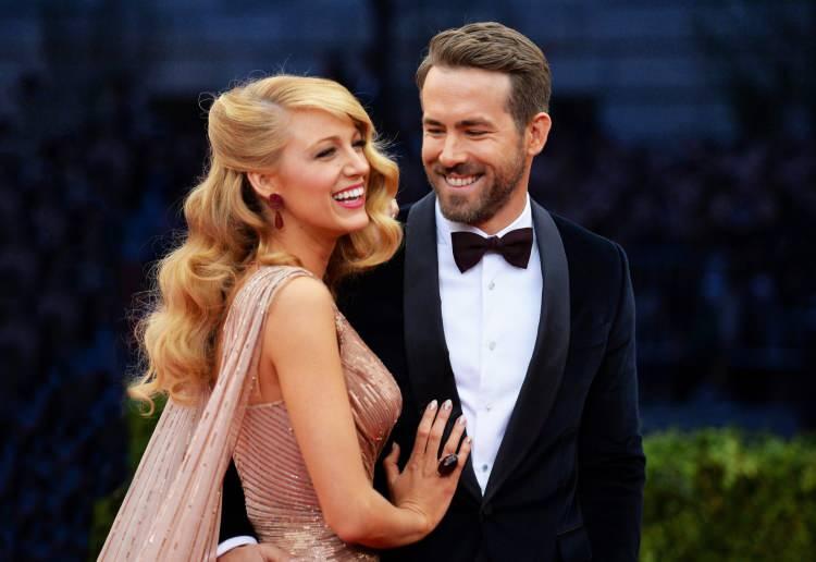 <p><strong>Ryan Reynolds, bağışı sosyal medya üzerinden duyurdu. 1 milyon dolar bağışta bulunan çift, yakınlarının ve arkadaşlarının da bu duruma katılmalarını istedi. </strong></p>