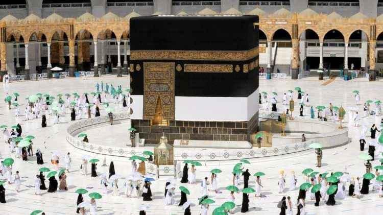 <p>EN SON OMİCRON ÖNLEMLERİ ALINMIŞTI</p>
<p>Suudi Arabistan Hac ve Umre Bakanlığı, Omicron varyantında yaşanan artış nedeniyle,kasım ayında yabancı umrecilerin Suudi Arabistan'a giriş şartlarına güncelleme getirerek, onaylı aşı ve PCR şartı uygulamasını hayata geçirmişti.</p>
