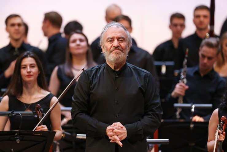 <p><span style="color:#0000CD"><strong>İtalyan basını, Gergiev'in Çaykovski'nin "Maça Kızı" performansı sırasında yuhalandığını paylaştı.</strong></span></p>
