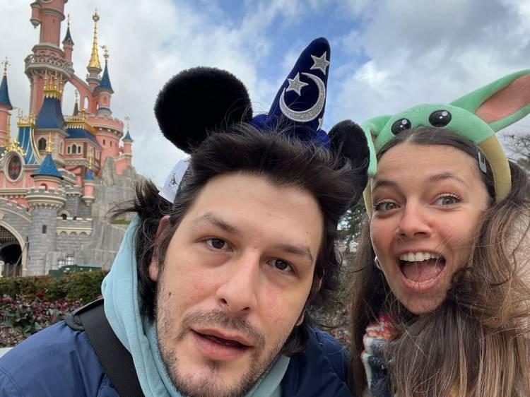 <p><strong>Hem Instagram hem de Youtube de geniş bir kitleye sahip &ccedil;ift, bu sayede bir&ccedil;ok &ouml;d&uuml;l almayı başardı.&nbsp;</strong></p>
