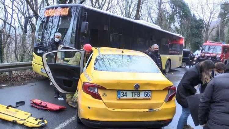 <p>7 Ocak'ta İstanbul Sarıyer'de yağmur nedeniyle kayganlaşan yolda viraja hızlı girdiği iddia edilen taksi karşı yönden gelen İETT otobüsü ile kafa kafaya çarpıştı.</p>

<p> </p>
