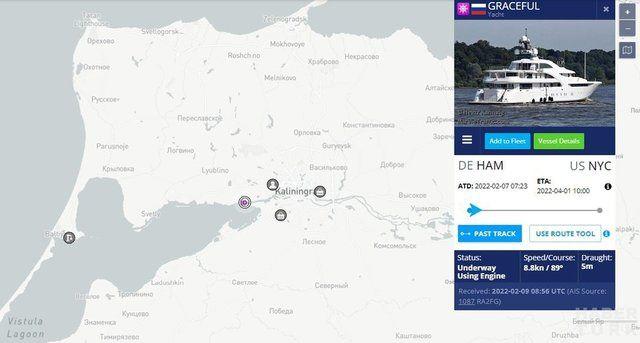<p>Şu anda Rusya'nın Baltık limanı Kaliningrad'da, Batı yaptırımlarının ulaşamayacağı bir yerde demirlediği görülüyor.</p>
<p> </p>