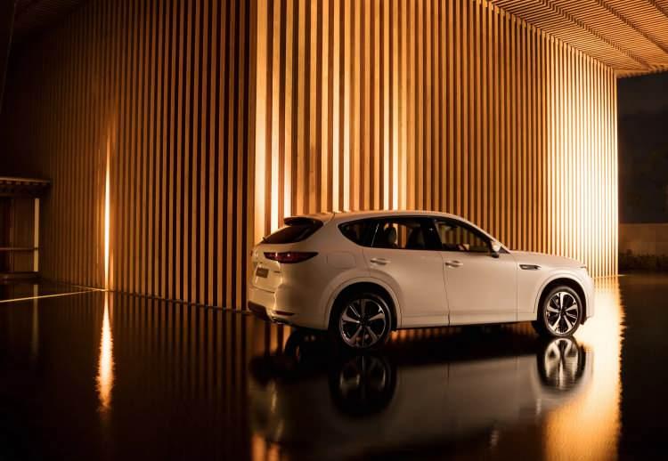 <p>Söz konusu iki motorun performans verileri henüz açıklanmadı. Tüm modellerde yeni 8 ileri otomatik şanzıman ve i-Activ dört tekerlekten çekiş sistemi standart.</p>
<p> </p>