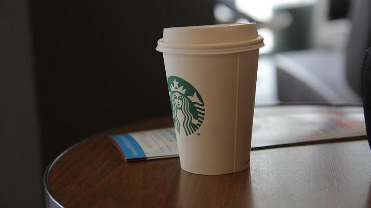 <p><strong>Starbucks, Rusya'daki tüm ticari faaliyetlerini askıya aldı</strong></p>

<p>ABD'li kahve zinciri Starbucks, Rusya'daki tüm ticari faaliyetlerini askıya aldığını duyurdu.</p>
