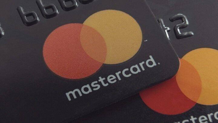 <p>Mastercard - kart üretiminin durdurulması, birkaç bankanın kapatılması</p>

<p>Mercedes - pazardan çıkış</p>

<p>Mitsubishi - 141 servis merkezinin kapatılması</p>

<p>Microsoft Office - çeşitli önlemler tartışılıyor</p>

<p>Mobil Dünya Kongresi - Rusya’nın bir delegasyonun akreditasyonunun reddi.</p>

