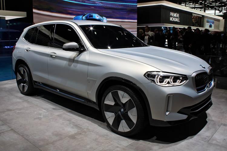 <p>2021 model BMW iX3'ün fiyatı ise 1.784.900 TL.</p>
