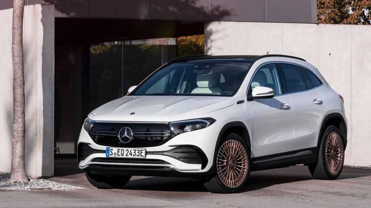<p>2022 model Mercedes-Benz EQA fiyatı mart ayı itibariyle 1.446.500 TL olarak açıklandı.</p>