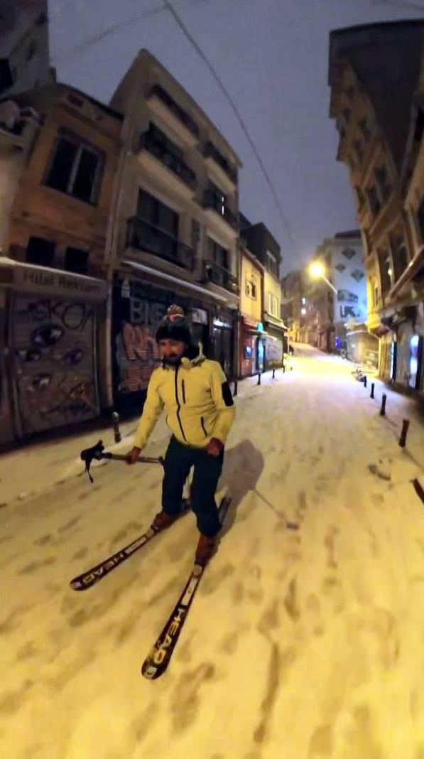 <p>Avcılar'a dönen Işık, akşam saatlerinde kar yağışının etkisini arttırması üzerine bu kez İstanbul'da Bebek, Galata, Tahtakale Yokuşu ve Zeytinburnu'nda gece geç saatlerde kayak yaptı. Fatih Işık, İstanbul Boğazı'nı gören sahil kesiminde Beyoğlu'ndaki Galata Kulesi ve çevresinde piste dönen yollarda doyasıya kayak yaparken bunu kamerası ile de görüntülerken bunları “İstanbul'un en güzel manzaralarında kaydım" paylaşımı ile sosyal medya hesabından yayınladı.<br />
 </p>

