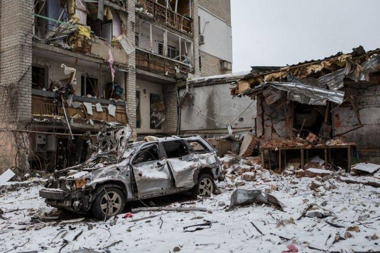 <p>Ukrayna'daki insani durum, Rus ordusunun şehir ve kasabalardaki yerleşim yerlerini sürekli bombardımanı nedeniyle kötüleşmeye devam ediyor.</p>

<p> </p>
