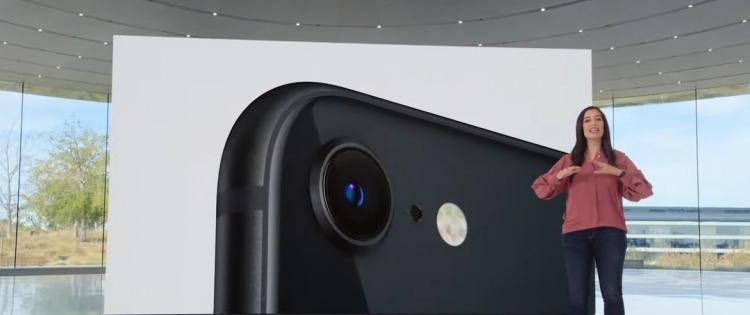 <p>'Peek Performance' adlı Apple etkinliği kapsamında, merakla beklenen  5G’li en ucuz iPhone modeli yeni iPhone SE ve iPad Air 5 tanıtıldı.</p>
