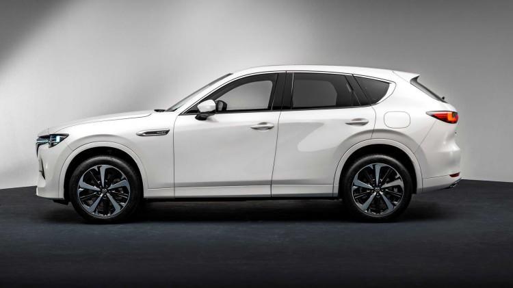 <p>Yapılan açıklamaya göre Mazda CX-60 PHEV'in 0-100 km/s hızlanması 5.8 saniye sürüyor ve azami hızı 200 km/s ile sınırlı. </p>

<p> </p>

<p> </p>
