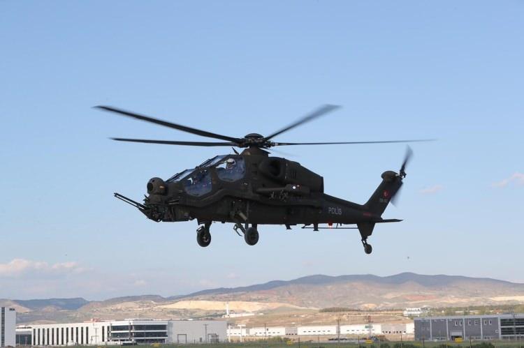 <p>Türkiye'nin yerli ve milli imkanlarıyla üretimini gerçekleştirdiği taarruz helikopteri ATAK, ilk ihracat başarısını gönderdi.</p>
