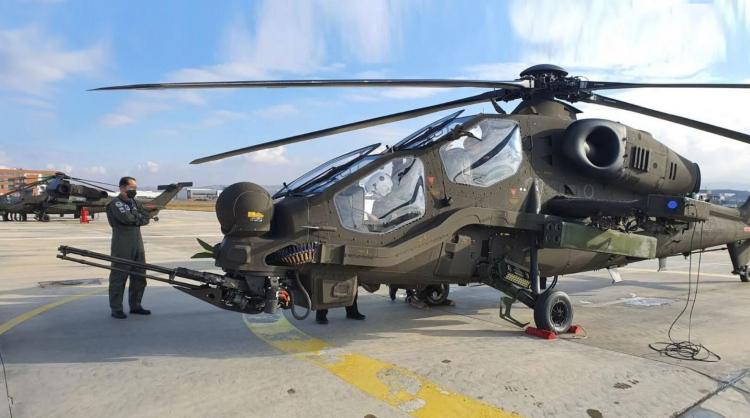 <p>Filipinler’e ilaveten Türkiye, Pakistan ile de T129 ATAK Taarruz ve Taktik Keşif Helikopteri ihracatına yönelik bir anlaşma imzalamıştır. Şu ana kadar 70 adetten fazla ATAK helikopteri üretilmiştir. T129 ATAK, halihazırda Türk Kara Kuvvetleri Komutanlığı, Jandarma Genel Komutanlığı ve Emniyet Genel Müdürlüğü tarafından aktif olarak kullanılmaktadır.</p>

<p> </p>
