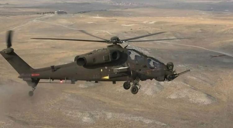 <p>Pakistan’a yönelik 30 adetlik T129 ATAK ihracatı ise ABD’nin motor konusundaki ihracat izinlerini henüz vermemesi sebebiyle beklemektedir.</p>
