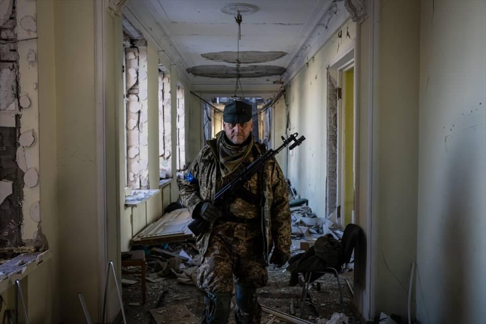<p>Rusya saldırısı altındaki Ukrayna'ın Harkiv kentinde bombardıman sonucu bazı binalar ağır hasar gördü. Harkiv Yönetim binası bombardıman sonrası görüntülendi.</p>

<p> </p>
