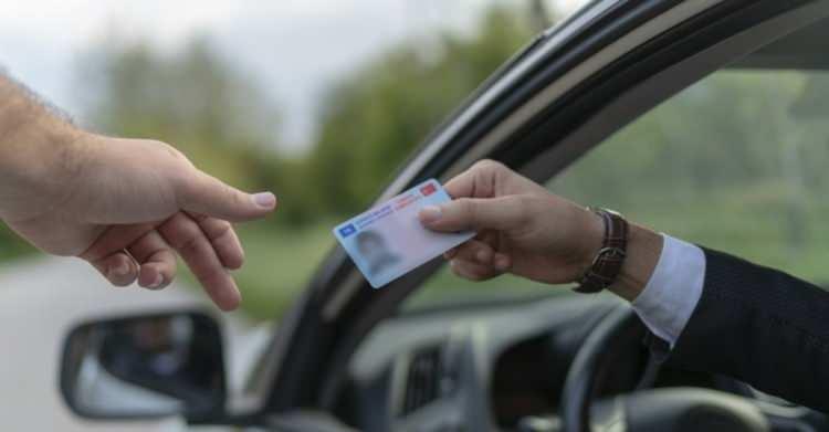 <p>Kan grubunu belirtir belge veya yazılı beyan<br />
</p>
<p>Adli Sicil Belgesi (Elektronik ortamda sistemden kontrol edilmektedir. Ayrıca Edevlet üzerinden temin edilebilir.)</p>