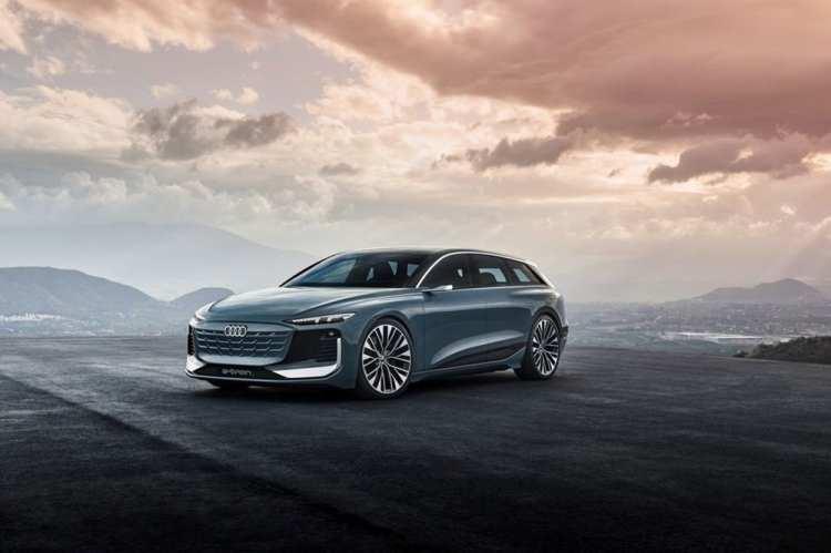 <p>Audi, Porsche ile ortak geliştirdiği platform (Premium Platform Electric) üzerine inşa ettiği yeni tamamen elektrikli modelini tanıttı.</p>

<p> </p>
