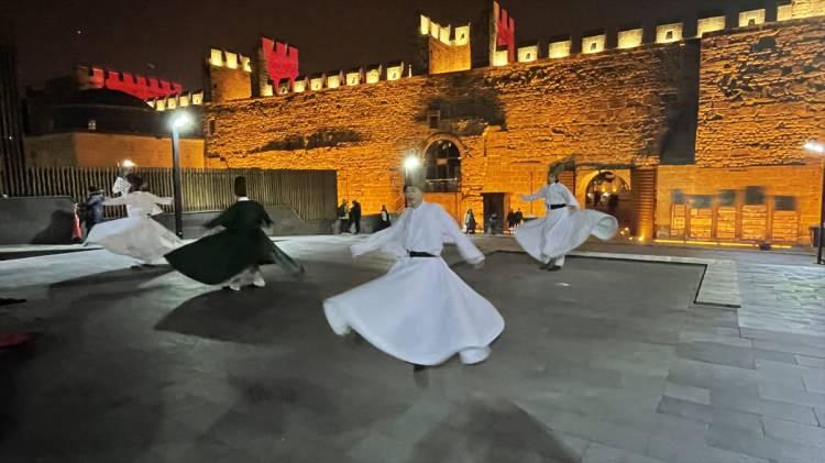 <p>KARABÜK</p>
<p>Safranbolu Merkez Camisi'ne gelenler, akşam namazının ardından Kur'an-ı Kerim tilavetini ve mevlidi dinledi.</p>
<p>Program, yapılan duayla sona erdi.</p>