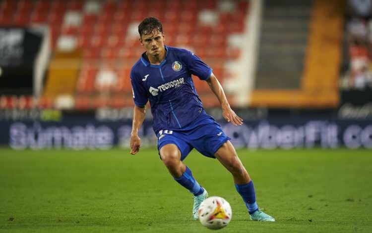 <p>Enes Ünal, Okay Yokuşlu | Getafe</p>

<p>İspanya La Liga`nın 28. haftasında Getafe sahasında Valencia ile golsüz berabere kaldı. Ev sahibi ekipte forma giyen temsilcilerimizden Enes Ünal maça ilk 11`de başladı ve 90 dakika sahada kaldı. Okay Yokuşlu ise karşılaşmayı yedek kulübesinde tamamladı.</p>
