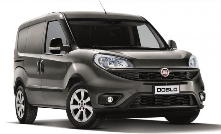 <p><strong>Ticaride Fiat Doblo ilk sırada</strong></p>
<p>Geçen ay ikinci el online hafif ticari araç pazarında 22 bin 566 adetlik satış gerçekleşti.</p>
<p>Fiat Doblo, <strong>3 bin 177 adetle şubat ayının en çok satılan modeli</strong> olurken, Fiat Fiorino 2 bin 603 satışla ikinci ve Ford Transit/ Tourneo Courier de 2 bin 485 satışla üçüncü sırada konumlandı.</p>