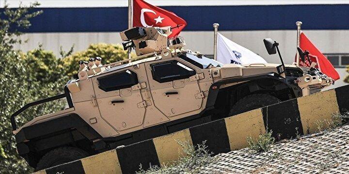 <p>Düzgün, 800 gramdan 2,5 kilogram ağırlığa kadar olan 2-3 eksen stabilizasyon sağlayan gimballar geliştirip hem kendi dronlarında hem de farklı ürünlerde kullanılmasını amaçladıklarını belirtti.</p>
