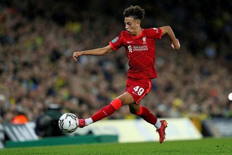 <p><strong>40. Kaide Gordon</strong></p>
<p>17 yaşındaki İngiliz sağ kanat oyuncusu Gordon, Liverpool U23 takımında forma giyiyor.</p>