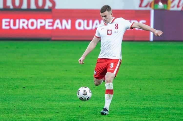 <p><strong>19. Kacper Kozlowski</strong></p>
<p>Polonyalı merkez orta saha oyuncusu 18 yaşındaki Kozlowski, Union SG forması giymekte.</p>