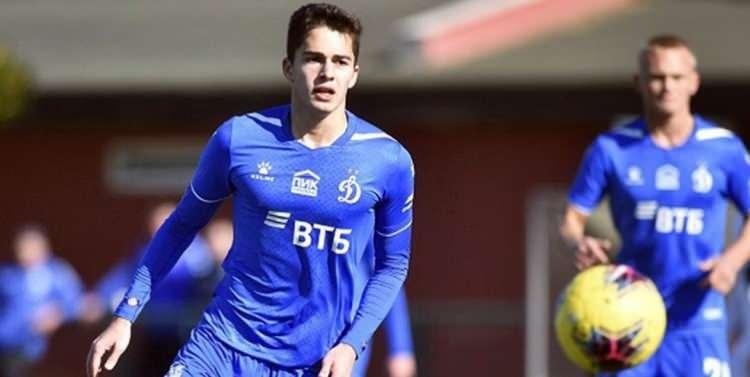 <p><strong>11. Arsen Zakharyan</strong></p>
<p>Dinamo Moskova forması giyen 18 yaşındaki Rus futbolcu Zakharyan, merkez orta sahada görev yapıyor.</p>