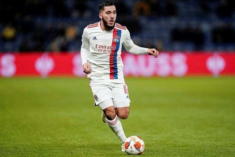 <p><strong>6. Rayan Cherki</strong></p>

<p>Olimpik Lyon'un 20 milyon Euro değerindeki 18 yaşındaki futbolcusu Cherki on numara mevkiinde görev alıyor.</p>
