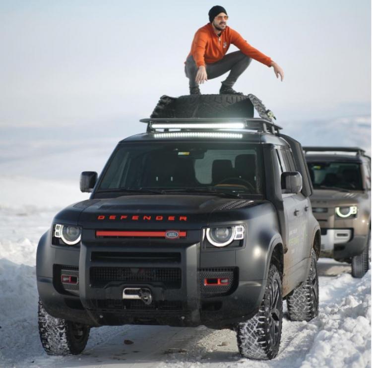 <p><strong>Sosyal medyayı aktif kullanan oyuncunun paylaşımları dikkat çekiyor.</strong></p>

<p> </p>
