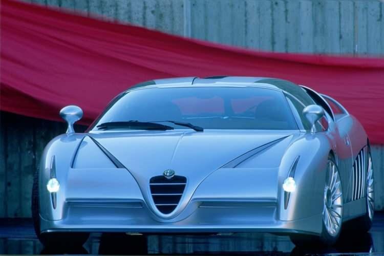 <p><strong>ALFA ROMEO SCİGHERA</strong></p>
<p>BMW M12 gibi Giorgetto Giugiaro'nun oğlu Fabrizio tarafından tasarlnan araç 1997 tanıtıldı. </p>