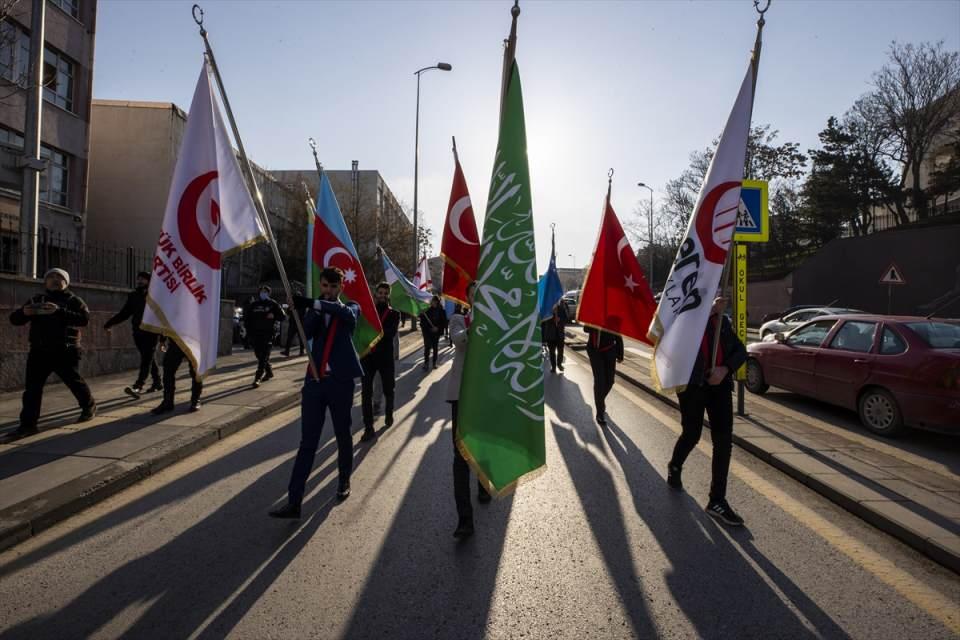 <p>Genel Başkan Destici, burada yaptığı açıklamada, Yazıcıoğlu'nu ve dava arkadaşlarını rahmet, minnet ve şükranla yad ettiklerini ifade ederek, şunları söyledi:</p>

<p>"Bizler Muhsin Yazıcıoğlu'nun ve hepimizin davası olan İlayı Kelimetullah ve birlik davasının sonuna kadar başarıya ulaşması için mücadele edeceğiz. </p>
