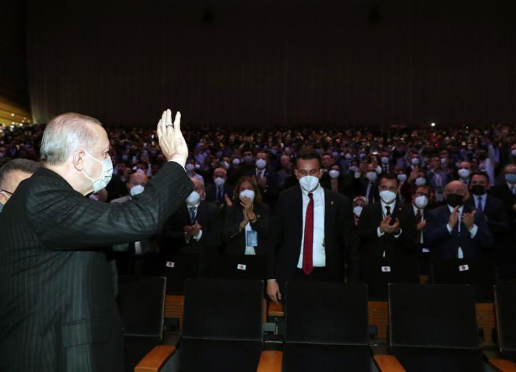 <p>Etkinliğe katılanlar, ilk kez bu teknolojiyi deneyimlemekten duydukları memnuniyeti dile getirdi.</p>