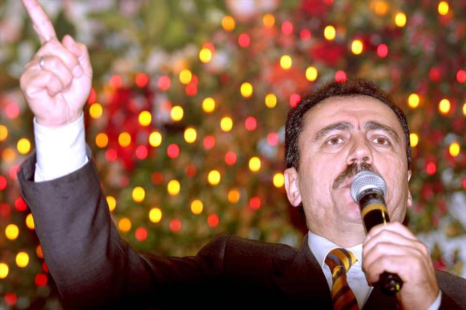 <p>Dönemin BBP Genel Başkanı Yazıcıoğlu, 11 Ocak 2004'te İstanbul Esenler'de düzenlenen törene katılmıştı. (Arşiv)</p>
