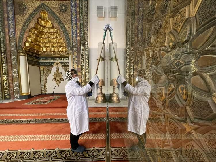 <p>Erken dönem Osmanlı sanatının bütün özelliklerini barındıran Ulu Cami, Türk ve İslam dünyasının en önemli mabetleri arasında yer alıyor.</p>
